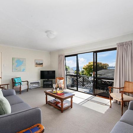Lake Vista At Two Mile Bay- Taupo Central Home 외부 사진